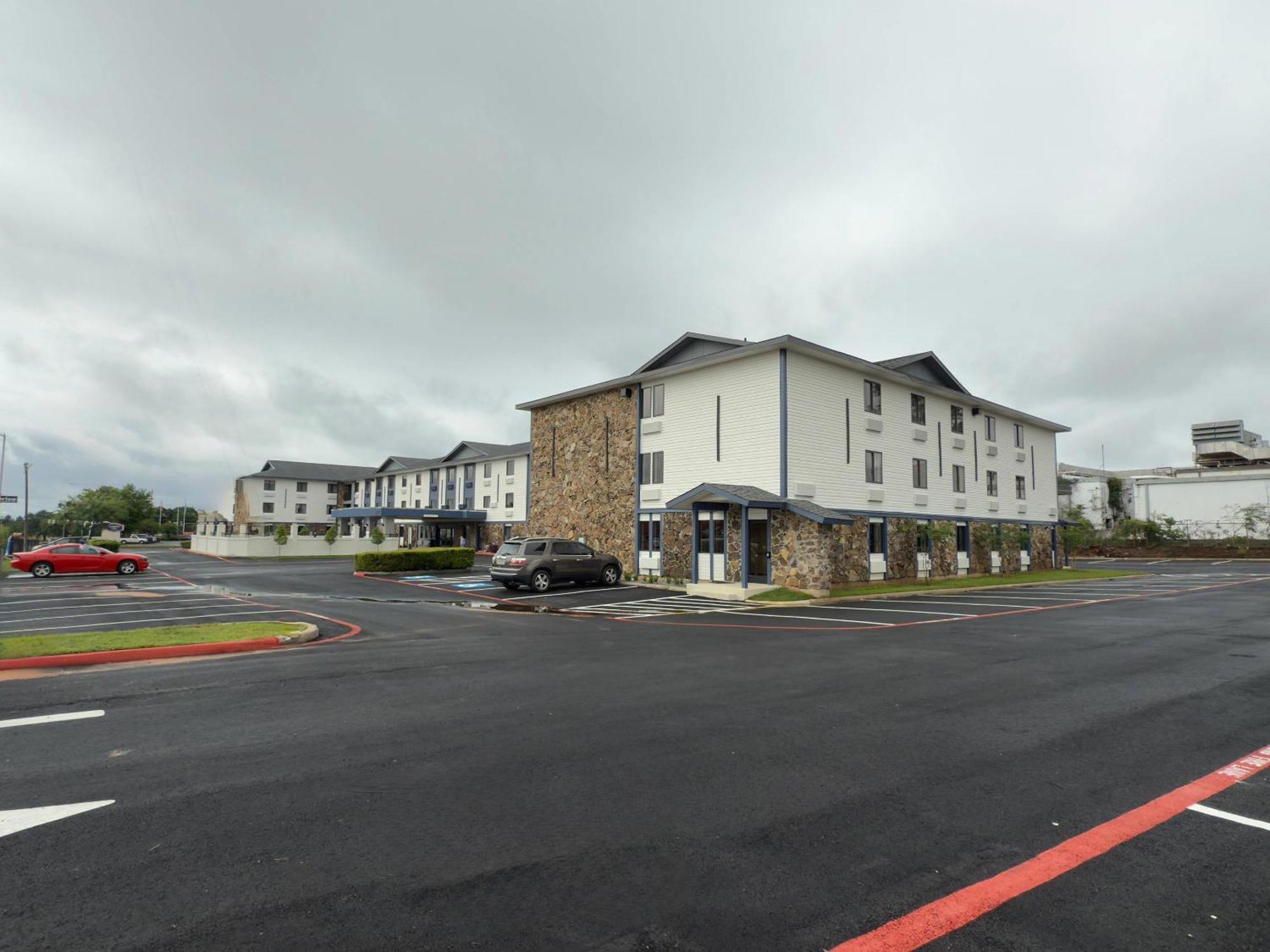 Clarion Pointe Hotel Shreveport Exterior foto